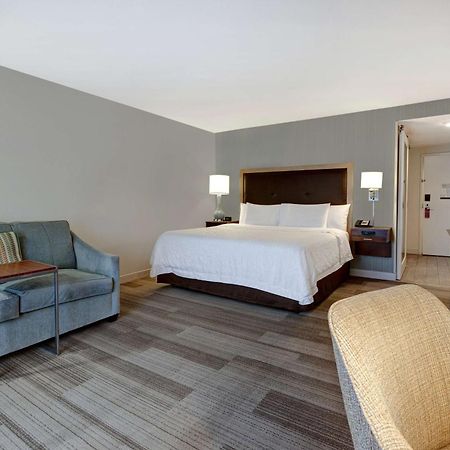 Hampton Inn & Suites Milwaukee West West Allis Εξωτερικό φωτογραφία