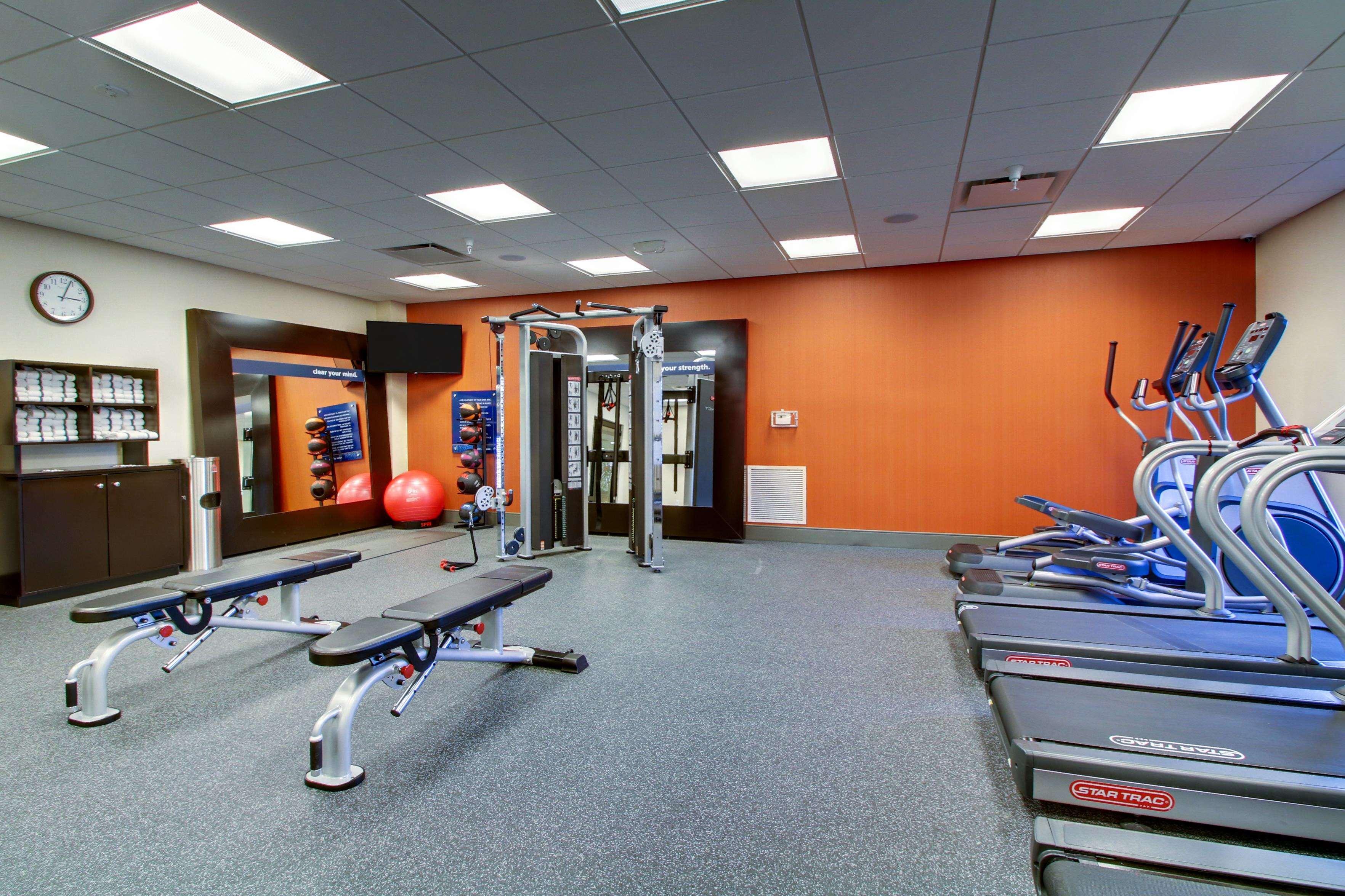 Hampton Inn & Suites Milwaukee West West Allis Εξωτερικό φωτογραφία