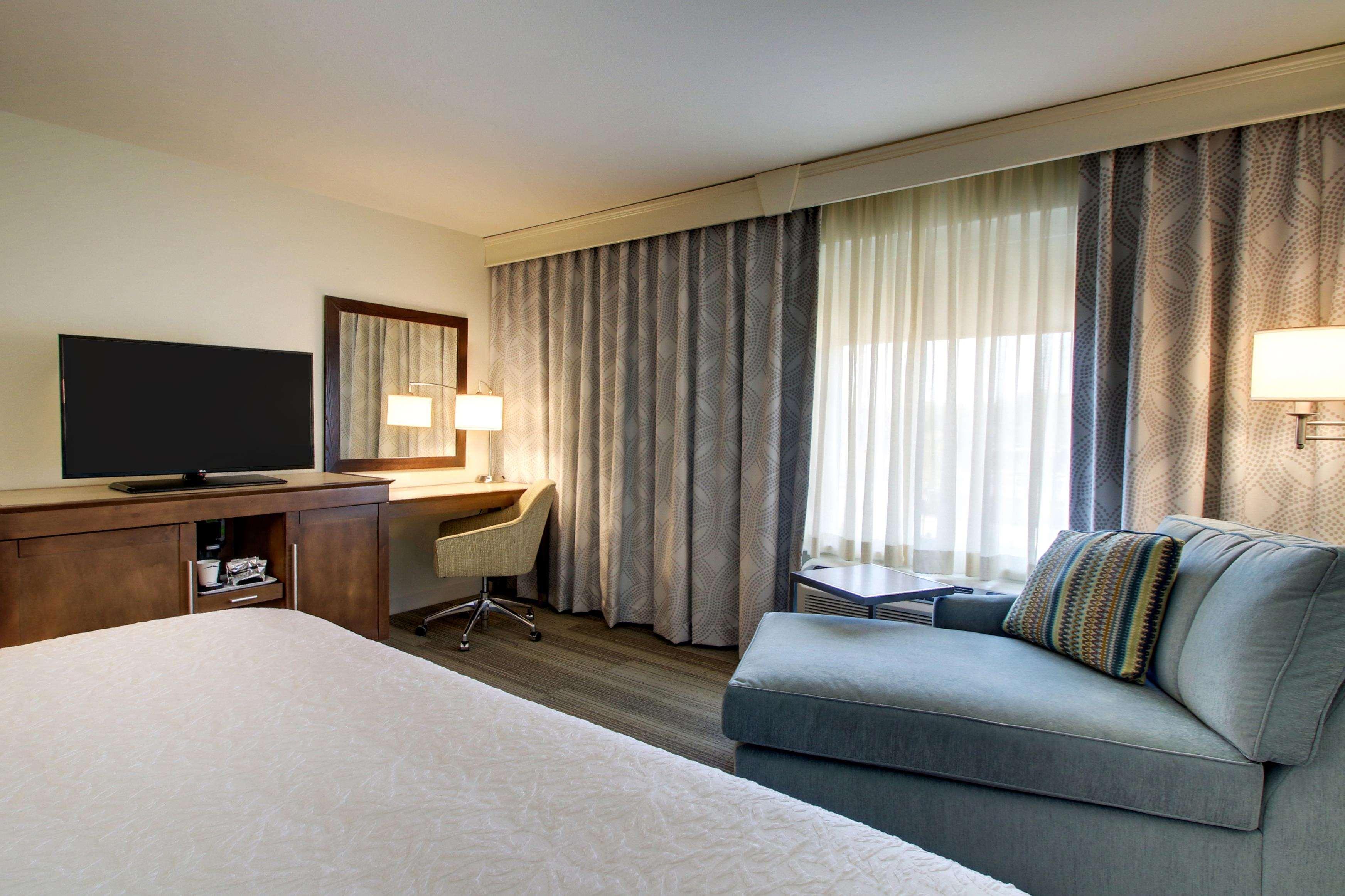 Hampton Inn & Suites Milwaukee West West Allis Εξωτερικό φωτογραφία