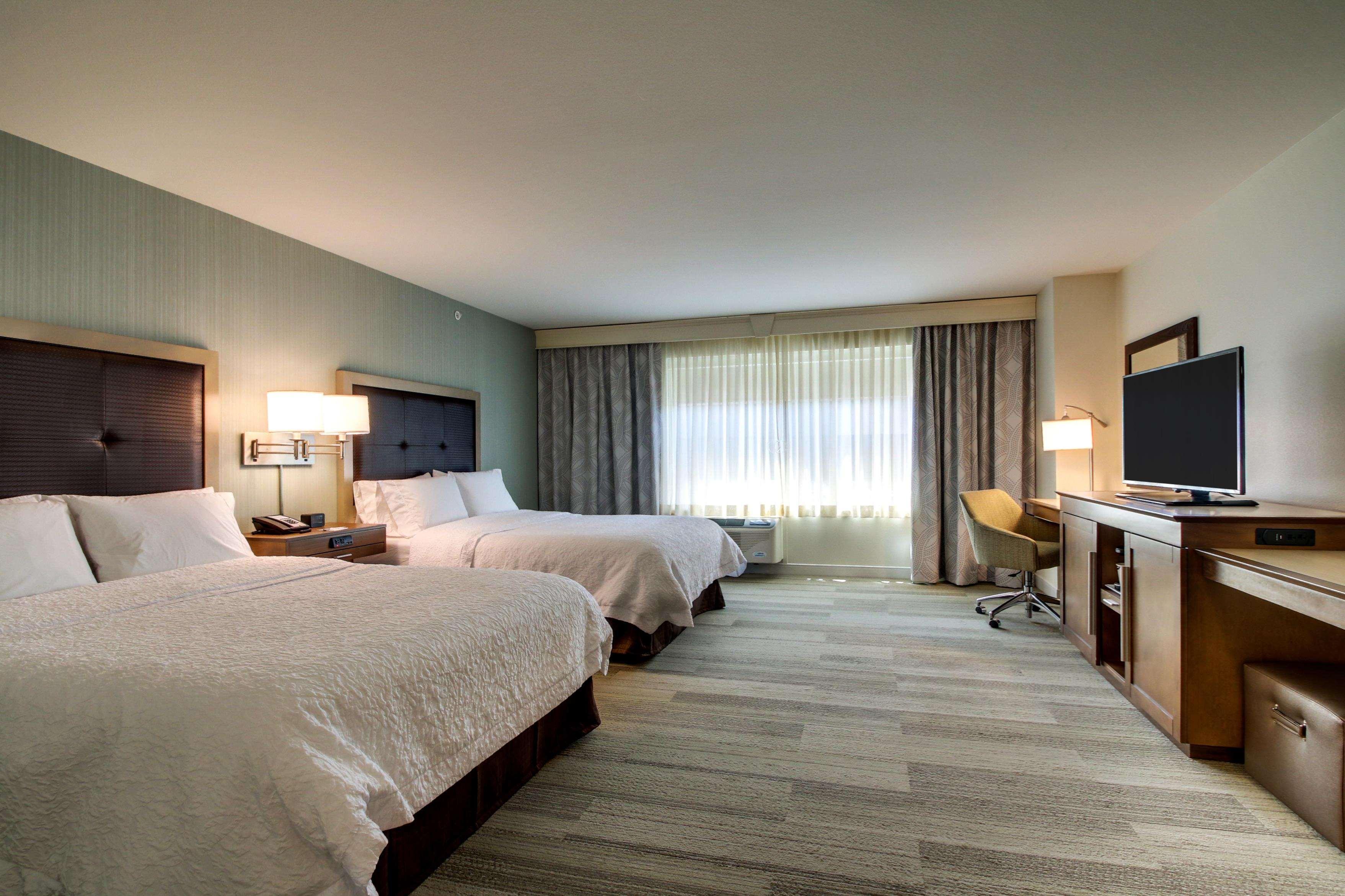 Hampton Inn & Suites Milwaukee West West Allis Εξωτερικό φωτογραφία
