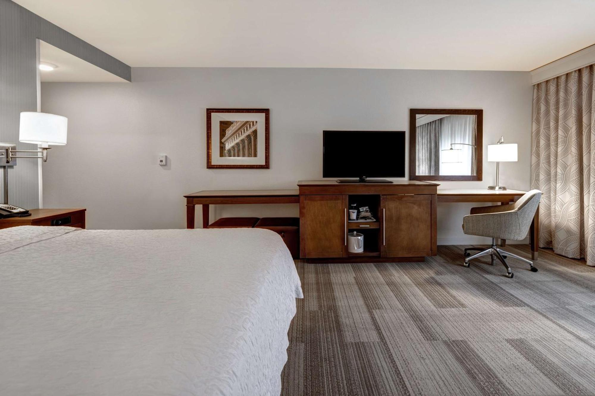 Hampton Inn & Suites Milwaukee West West Allis Εξωτερικό φωτογραφία