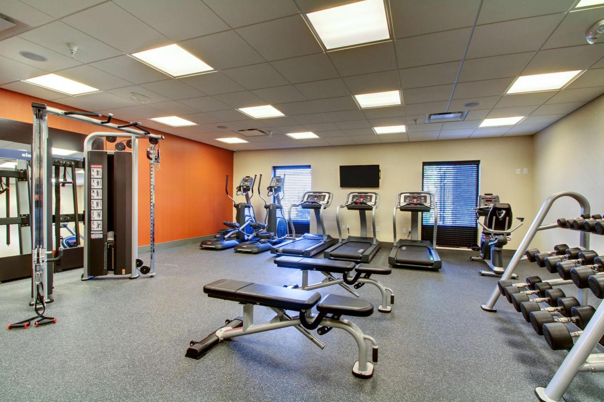 Hampton Inn & Suites Milwaukee West West Allis Εξωτερικό φωτογραφία