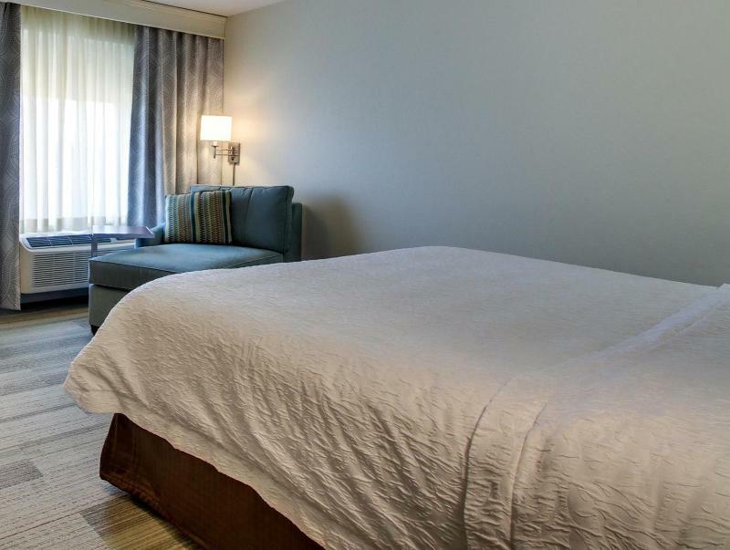 Hampton Inn & Suites Milwaukee West West Allis Εξωτερικό φωτογραφία